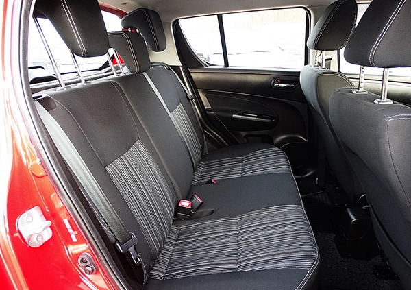 Suzuki Swift cena 35900 przebieg: 126517, rok produkcji 2016 z Koło małe 704